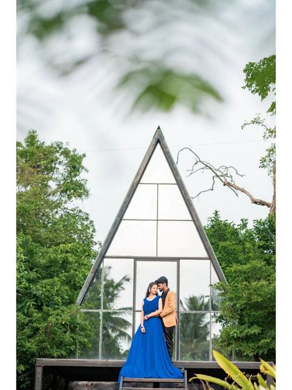 Heart Clickers - Pre-Wedding & Couple Photoshoots Dramatic Gowns & Fairytale Moments photo 9