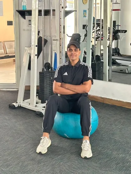 A calm moment before the next set. Mental focus is a key part of training.