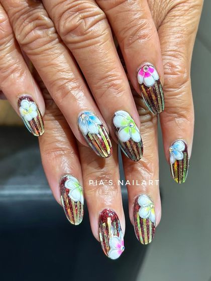 A second look at this complex and beautiful floral design. Make sure you have plenty of time if you want this one.