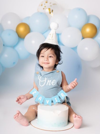 The other twin, looking sweet and innocent before the smash. I always make sure to get some clean "before" shots to contrast with the messy "after" photos.