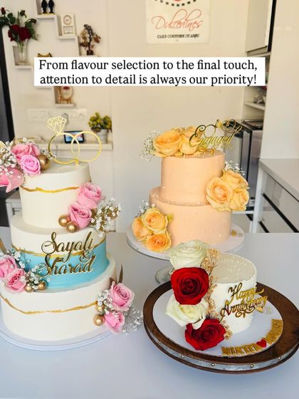 From flavor selection to the final touch, attention to detail is always my priority, as seen in this collection of beautiful anniversary cakes.