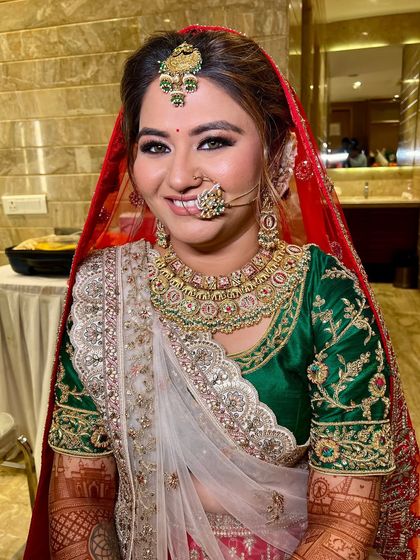 Classic Red & Pink Bridal Looks photo 55