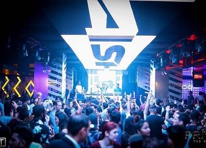 This image captures the feeling of completing five years at Priveé. From playing for a handful of people to a full house of over a thousand, it's a testament to hard work and passion.