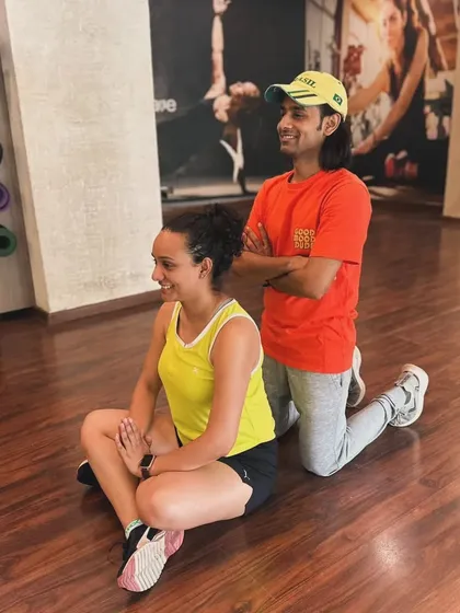 A happy moment with a client after a great session. My goal as a mentor is to make dancing a shortcut to happiness for you.