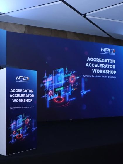 BFSI & FinTech Specialist photo 30