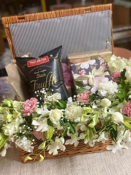 Dottedi - Wedding Gifting & Trousseau Packing Elegant Wedding & Couple Hampers photo 3