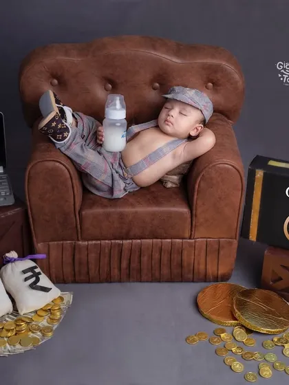 DND mode. This boss baby is taking a well-deserved nap after a long day of making deals.