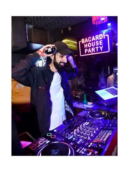 Behind the Decks photo 10