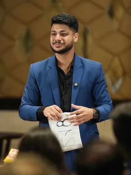 A shot from an amazing show in Mumbai, where I performed a mix of close-up and stage mentalism for a corporate client. The intimate setting allowed for some truly personal and mind-bending moments.