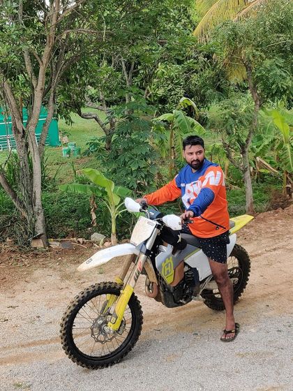Taking a quick break between drills. Our training days are intense, but there's always time to catch your breath and prepare for the next lesson.