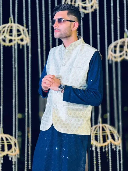 Another look showcasing the blend of traditional and modern style that I bring to my events.