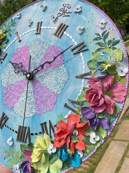 Jashn-e-Kala by Sakshi - Custom Russian Sculpture Decor Custom Wall Clocks photo 20