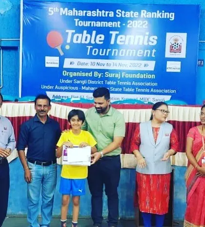 Ayan Athar at the 5th Maharashtra state ranking tournament award ceremony after his semifinalist finish in the under-11 boys' event.