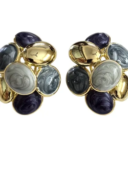 For a more modern or western look, I also have contemporary earrings like this pair. The cluster of marbled stones in shades of blue and grey with a gold accent is very chic.