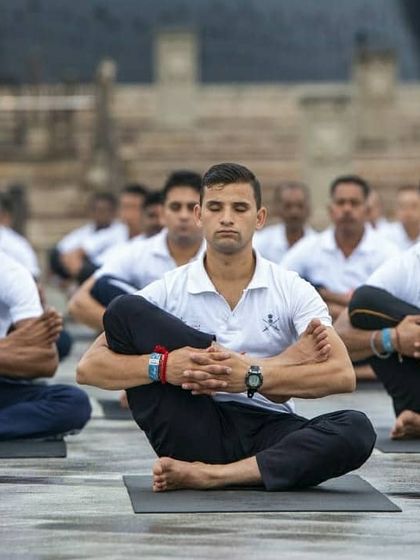 The focus and discipline of the Jawans is incredible. Here, they are fully absorbed in an asana, building physical stability and mental fortitude.