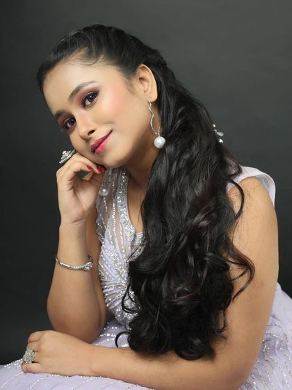 A lovely portrait showcasing the gown and the simple, elegant jewellery. This is a perfect look for a pre-wedding or engagement shoot.