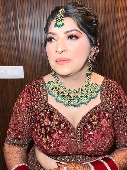 Timeless Red & Gold Brides photo 43