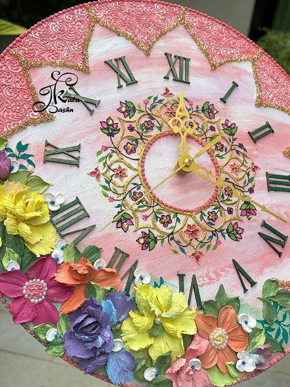 Jashn-e-Kala by Sakshi - Custom Russian Sculpture Decor Custom Wall Clocks photo 8