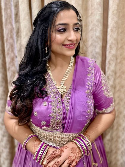 Elegant Engagement & Pre-Wedding Looks photo 13