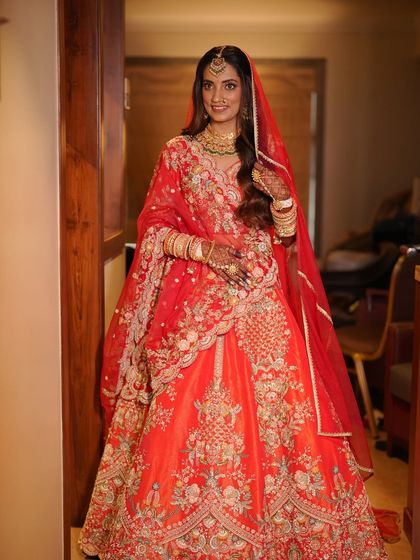 Timeless Red & Royal Brides photo 64