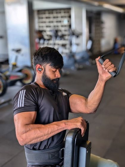 Amit - Strength & Conditioning Arm Sculpting: Biceps & Triceps photo 35