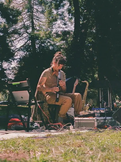 A photo of Cole Pulice, who performed with us in Hamburg. I love the opportunity to collaborate with and listen to artists from different genres.