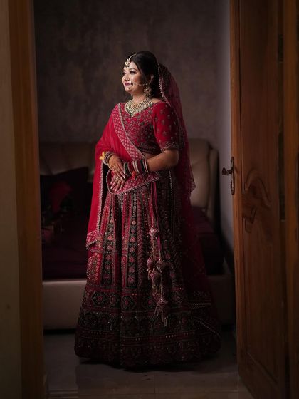 Artistic Bridal Portraits photo 24