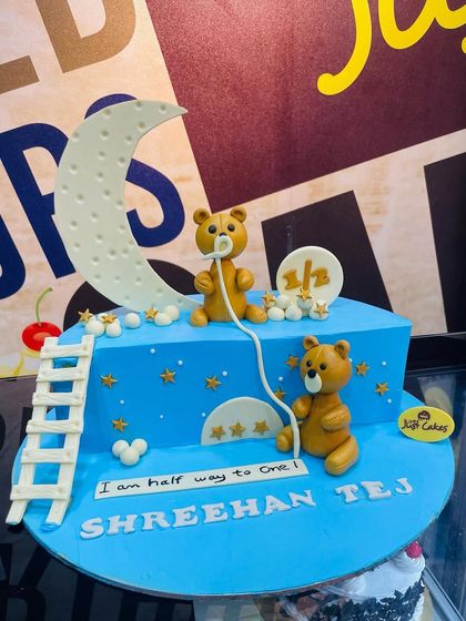 Baby & First Birthday Cakes photo 7