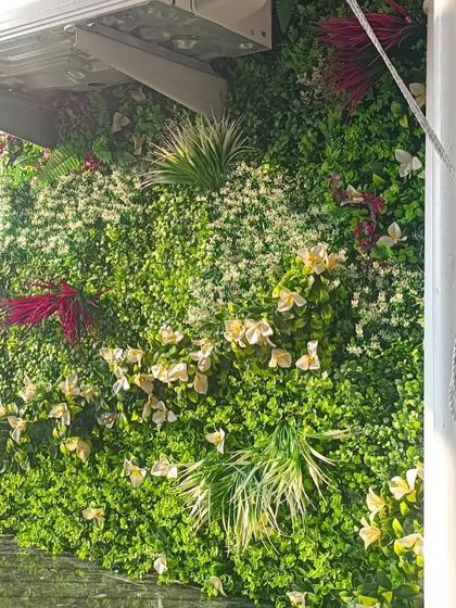 This panel features a mix of white and yellow flowers, along with red and white leafy accents. It's a great example of how we can create a more colorful, meadow-like feel.