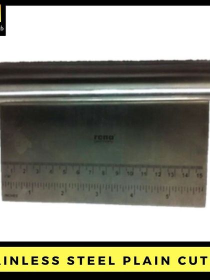 This stainless steel plain cutter is perfect for slicing soap loaves or trimming wax blocks. The built-in ruler helps you make straight, even cuts every time for a uniform batch of products.