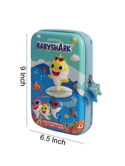 An infographic showing the dimensions of a kids' pencil box. This helps parents know if it will fit in their child's school bag.