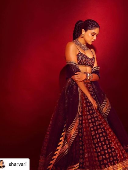 Red Carpet & Celebrity Appearances photo 8