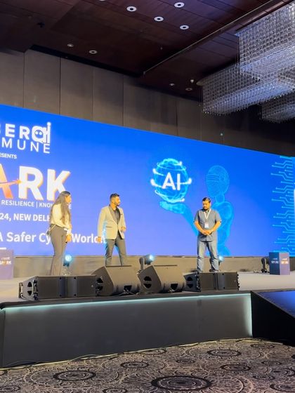 The Live Show Experience photo 34