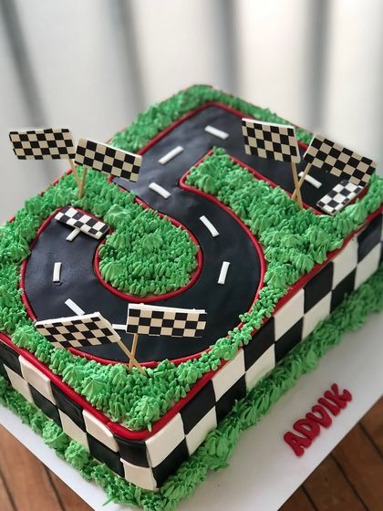 Ankita Das - Designer Cakes & Desserts Wheels, Games & Superheroes photo 19