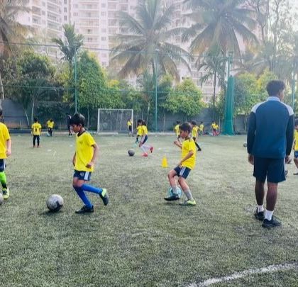 Elite Soccer School - Youth Football Coaching Programs Youth Development (Ages 6-10) photo 9