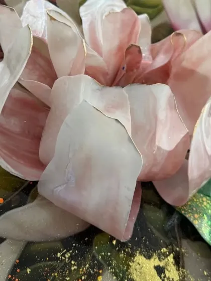 We have a few seats remaining for our comprehensive 10-technique professional resin art workshop. Don't miss the chance to upgrade your skills.