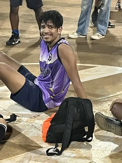 A player taking a well-deserved break between games. The grind is tough, but the atmosphere is always positive.