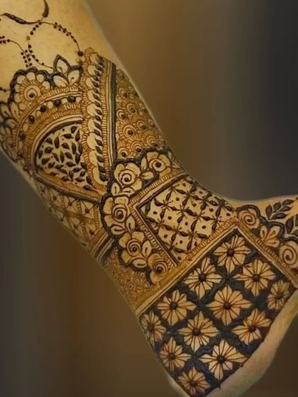 Intricate Full Hand & Arm Designs photo 20