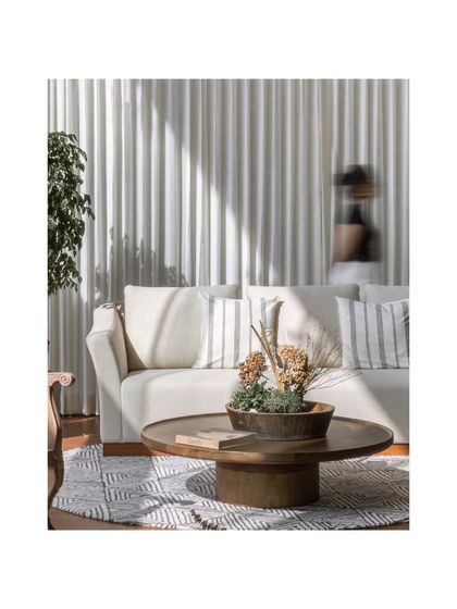 Aakriti Saraf Design - Full-Service Residential Interior Design The Art of Stillness: Living & Social Spaces photo 38