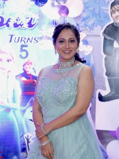 Glamorous Reception & Party Looks photo 8