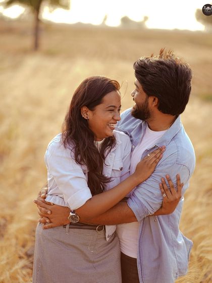 Another joyful interaction from the same field shoot. My relaxed approach helps couples feel comfortable enough to laugh and be themselves.