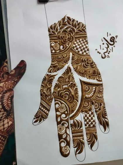 This design uses negative space in a very creative way, creating pathways that guide the eye through the intricate patterns. This is an advanced composition technique.