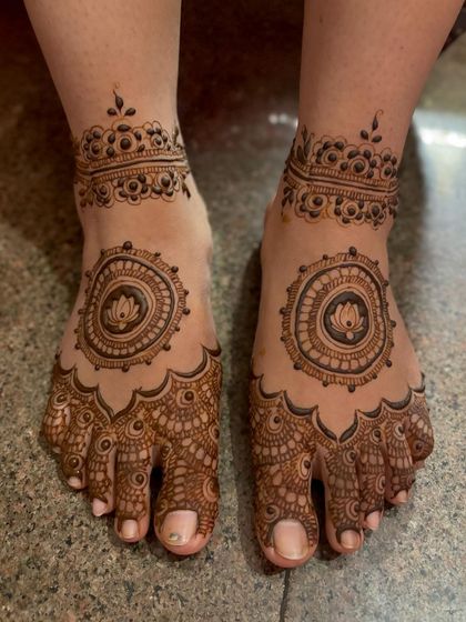 Mitali - Mehendi for Special Occasions Beautiful Henna for Feet photo 25