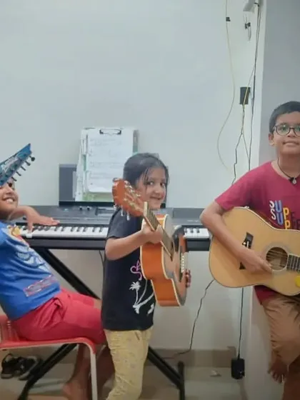 Our jammers of today! A fun-filled evening with some of our younger students, who came over to make some cool music together.