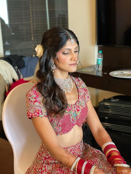 Flowing Waves & Curls photo 49