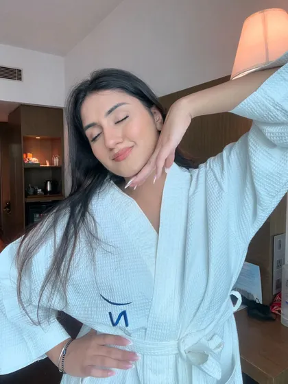 Another cute bathrobe selfie, feeling refreshed and happy.