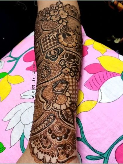 Henna by Arsh - Bridal Mehendi Intricate Bridal Hands (Fresh Paste) photo 73