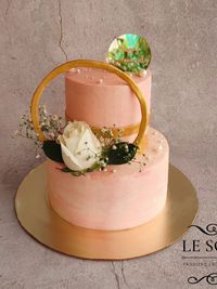 Custom Cakes