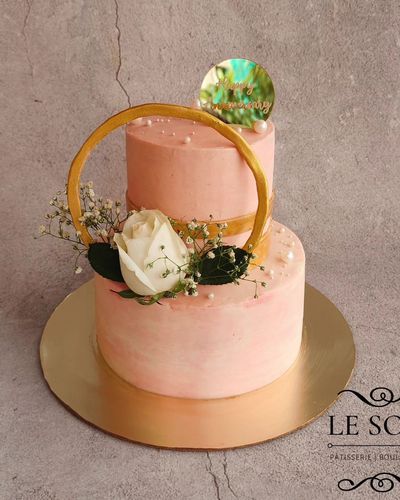Custom Cakes