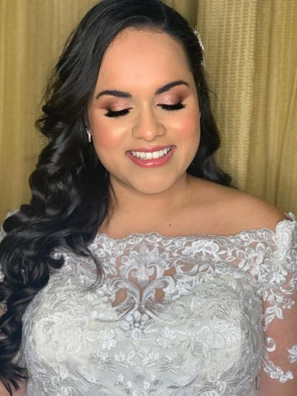 Classic Bridal Looks photo 41